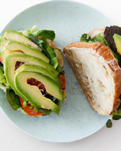 Quick & Creamy: 30-Minute BLT Sandwich with Avocado Twist