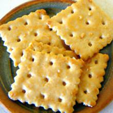 Sweet & Simple: Easy Peanut Butter Honey Crackers Dinner