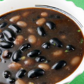 Simple & Savory: 5-Ingredient Black Bean Soup Recipe Guide