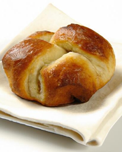 Keep Fresh: Top Secrets to Storing Baked Goods Right