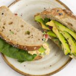 Quick & Tasty: 30-Minute BLT Sandwich with Creamy Avocado