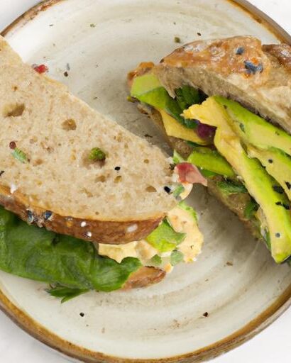 Quick & Tasty: 30-Minute BLT Sandwich with Creamy Avocado