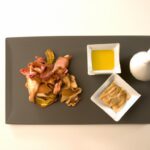 Crafting the Perfect 5-Ingredient Snack Board: Easy & Tasty Tips